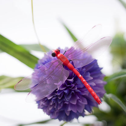 Stilvolle Libellen-Mückenabwehr